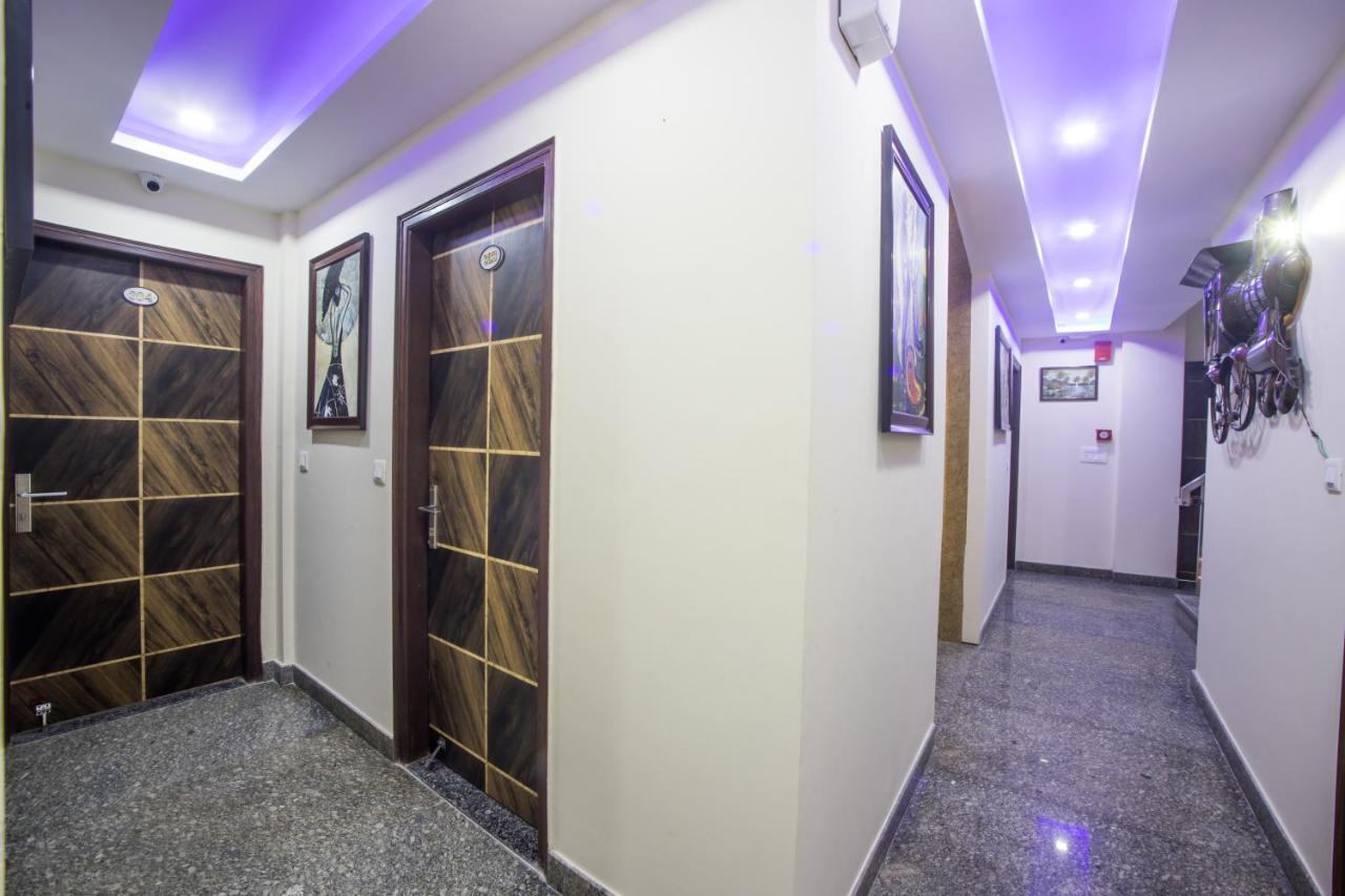 Hotel Harsha International New Delhi Extérieur photo