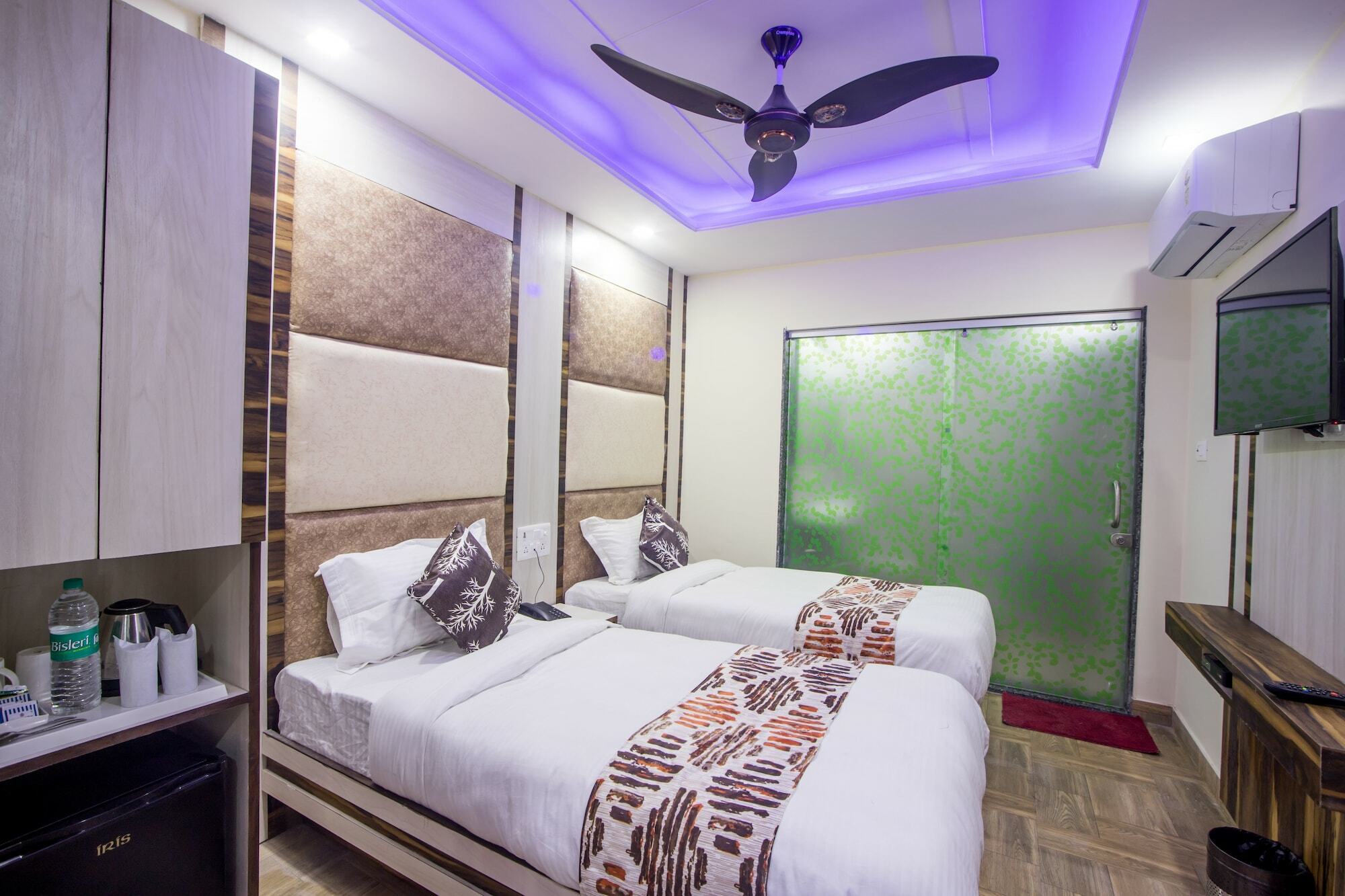 Hotel Harsha International New Delhi Extérieur photo