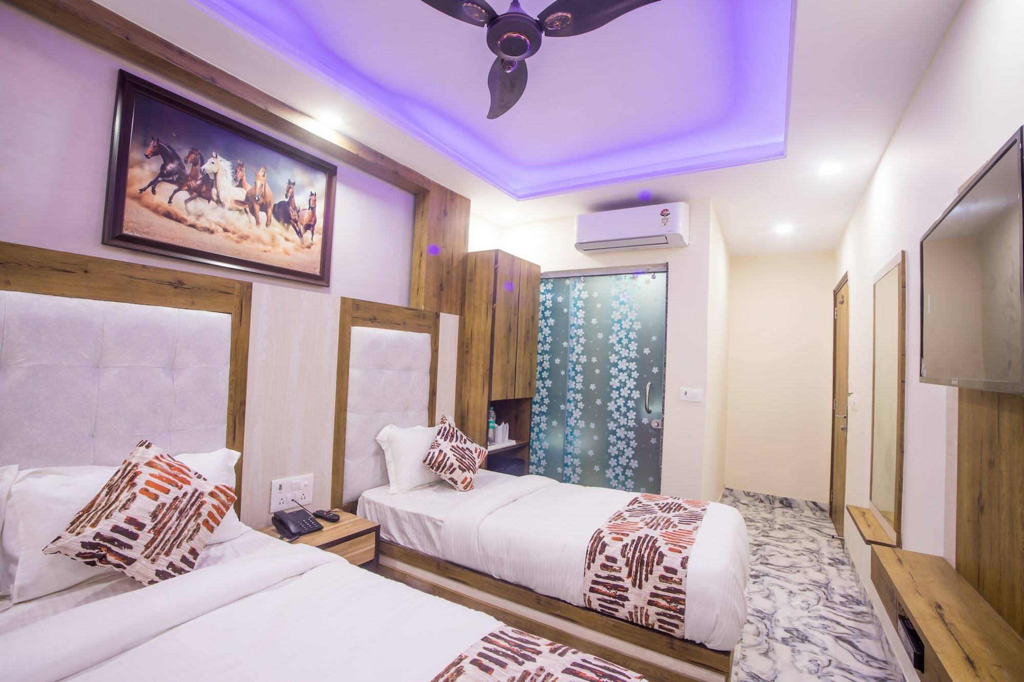 Hotel Harsha International New Delhi Extérieur photo