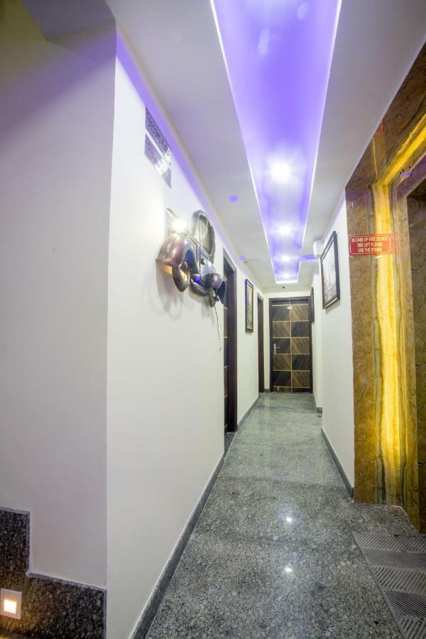 Hotel Harsha International New Delhi Extérieur photo