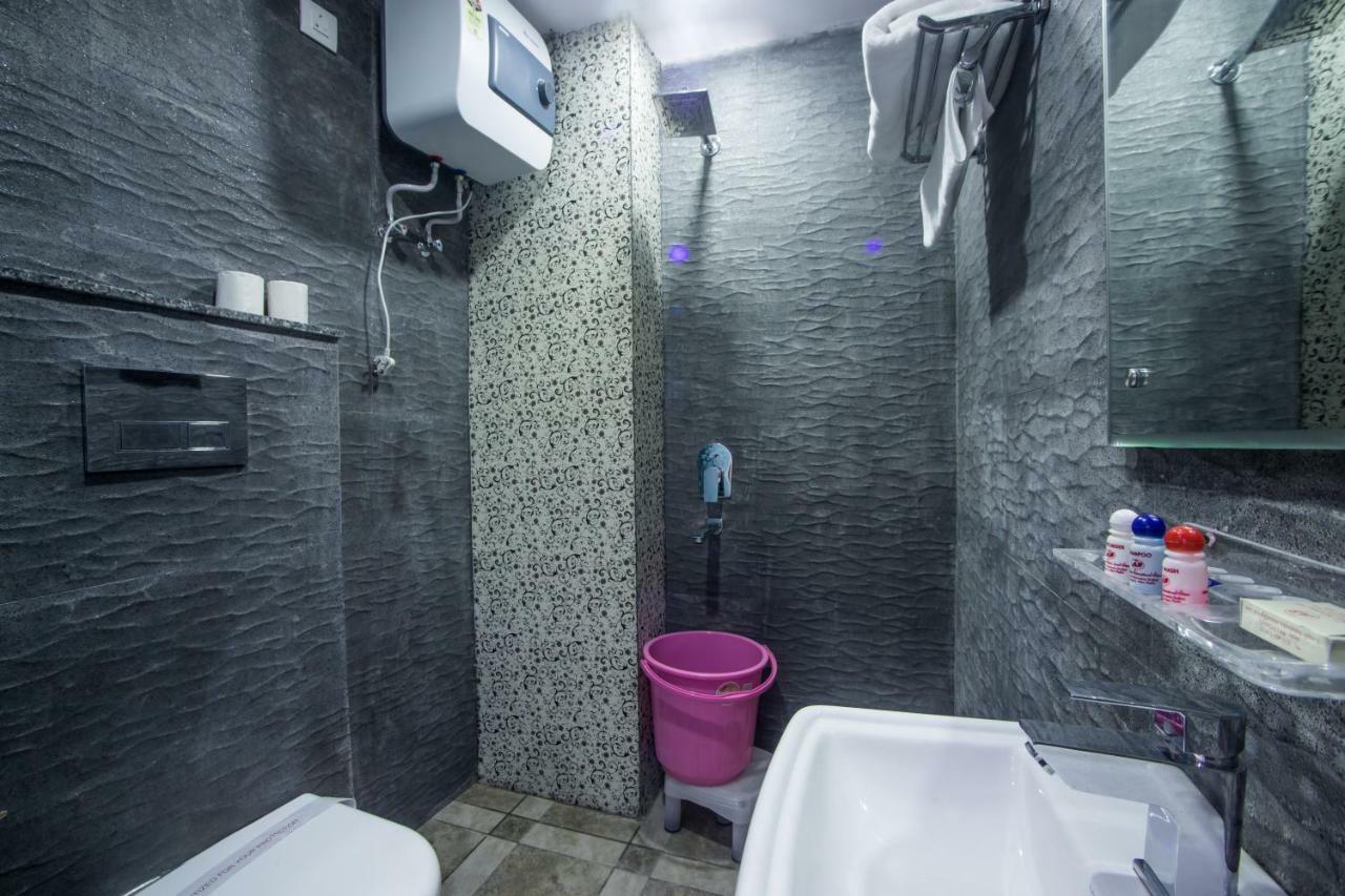 Hotel Harsha International New Delhi Extérieur photo